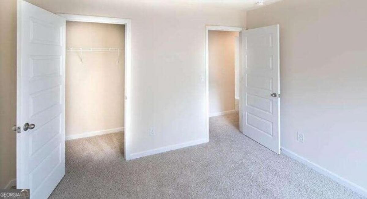 5 bedrooms House in McDonough, USA No. 425955