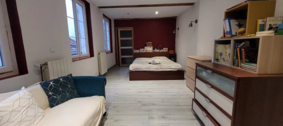 Casa de 9 habitaciónes en Villers-Cotterets, France No. 93378 5