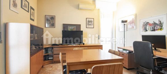 Квартира с 2 спальнями в Павия, Италия № 285798 5