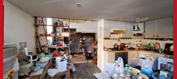 5 bedrooms Apartment in Rome, Italy No. 334065 5