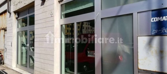Коммерческая недвижимость с 3 комнатами в Ливорно, Италия № 88657 8