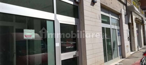 Коммерческая недвижимость с 3 комнатами в Ливорно, Италия № 88657 7