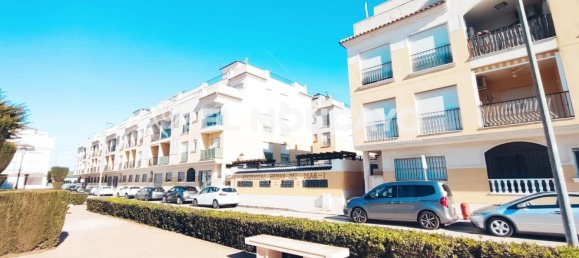 Apartamento de 2 dormitorios en Alicante, Spain No. 91386 3