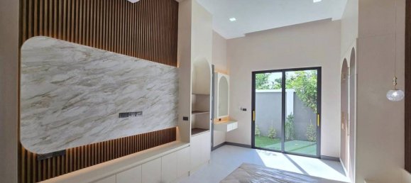 4 bedrooms Villa in Pattaya, Thailand No. 25404 9