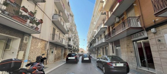 Квартира с 1 спальней в Манфредония, Италия № 26005 3