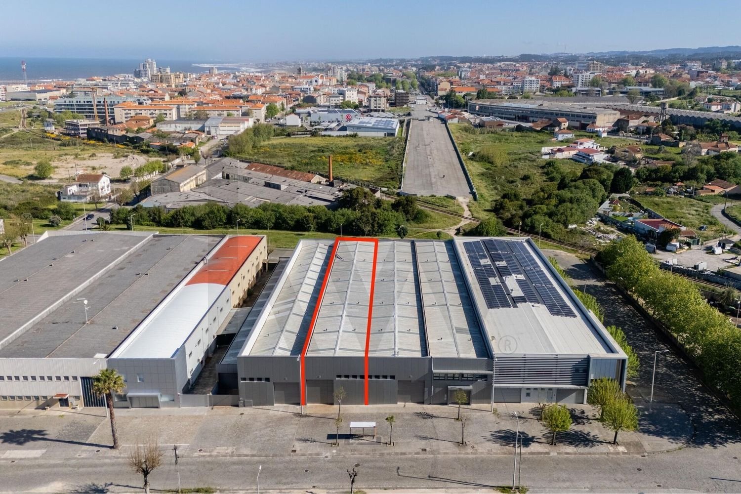 Склад 700м² в Силвалде, Португалия № 339485