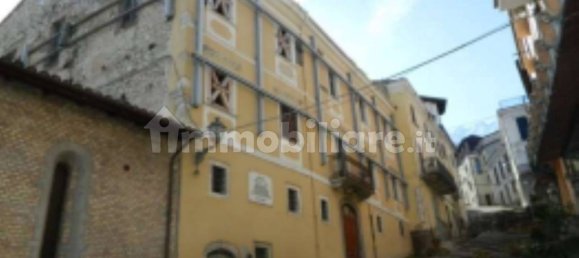 3 bedrooms Apartment in Castelli, Italy No. 189105 11