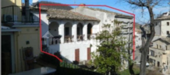 3 bedrooms Apartment in Castelli, Italy No. 189105 3