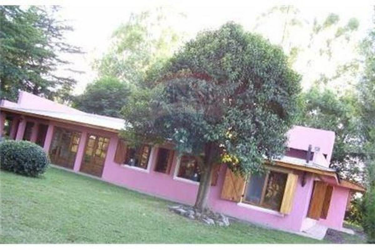 4 bedrooms House in Escobar, Argentina No. 63077