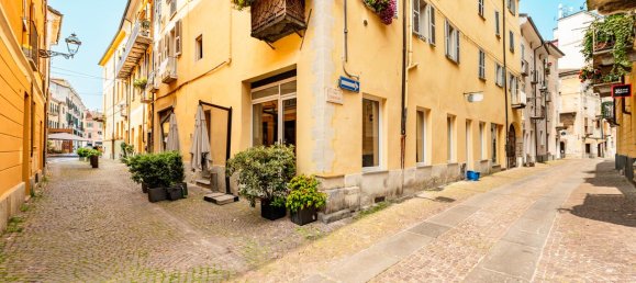 Apartamento de 2 habitaciónes en Cuneo, Italy No. 374397 20