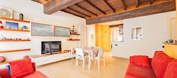 Apartamento de 2 habitaciónes en Cuneo, Italy No. 374397 7