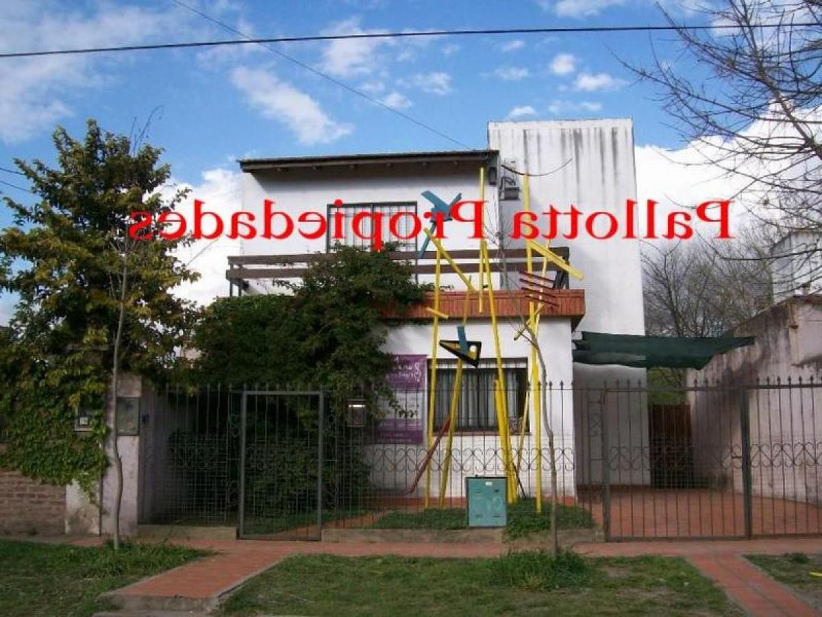 2 bedrooms House in Escobar, Argentina No. 62169