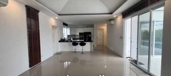 4 bedrooms Villa in Hua Hin, Thailand No. 14323 3