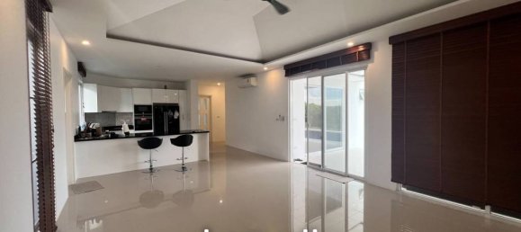 4 bedrooms Villa in Hua Hin, Thailand No. 14323 7