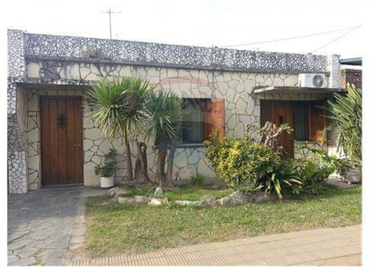 3 bedrooms House in Vicente Lopez, Argentina No. 2376