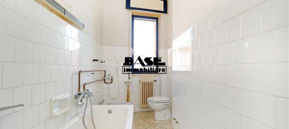 4 rooms Apartment in Como, Italy No. 11510 53