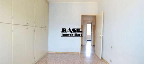 4 rooms Apartment in Como, Italy No. 11510 52