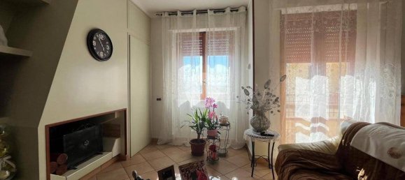 3 غرف نوم منزل ذو طابقين في Giugliano in Campania, Italy رقم 330291 3