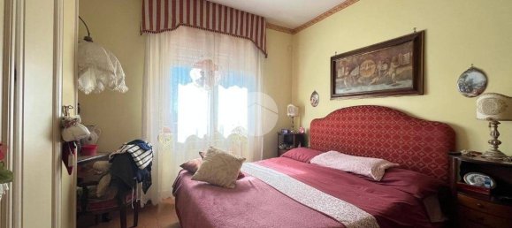 3 غرف نوم منزل ذو طابقين في Giugliano in Campania, Italy رقم 330291 8