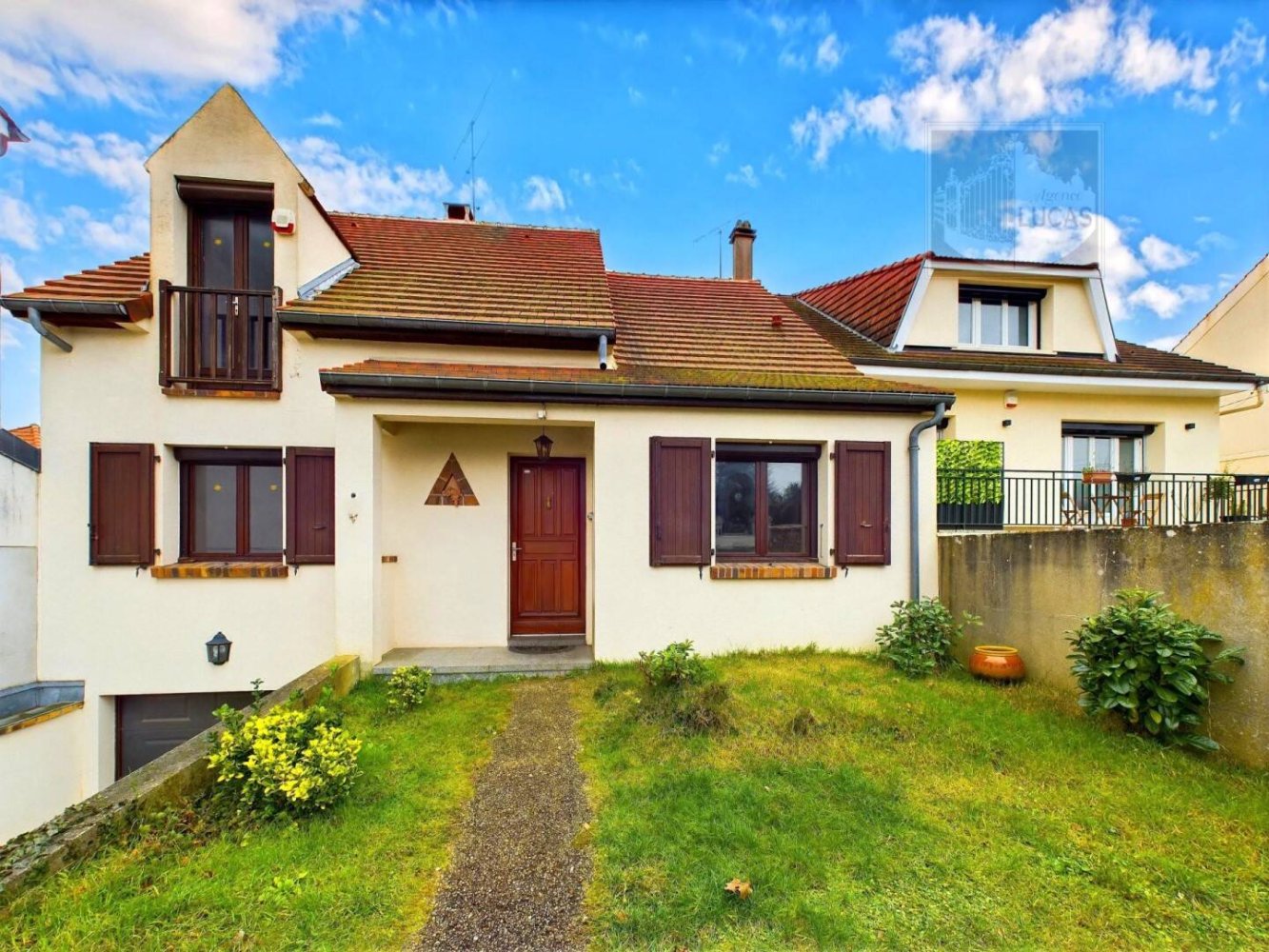 3 bedrooms House in Verrieres-le-Buisson, France No. 134954