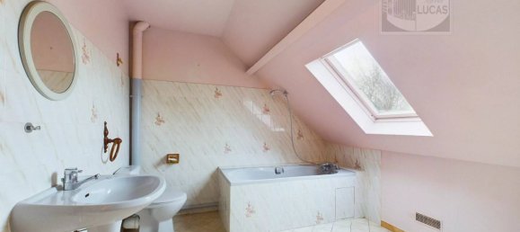 3 bedrooms House in Verrieres-le-Buisson, France No. 134954 22