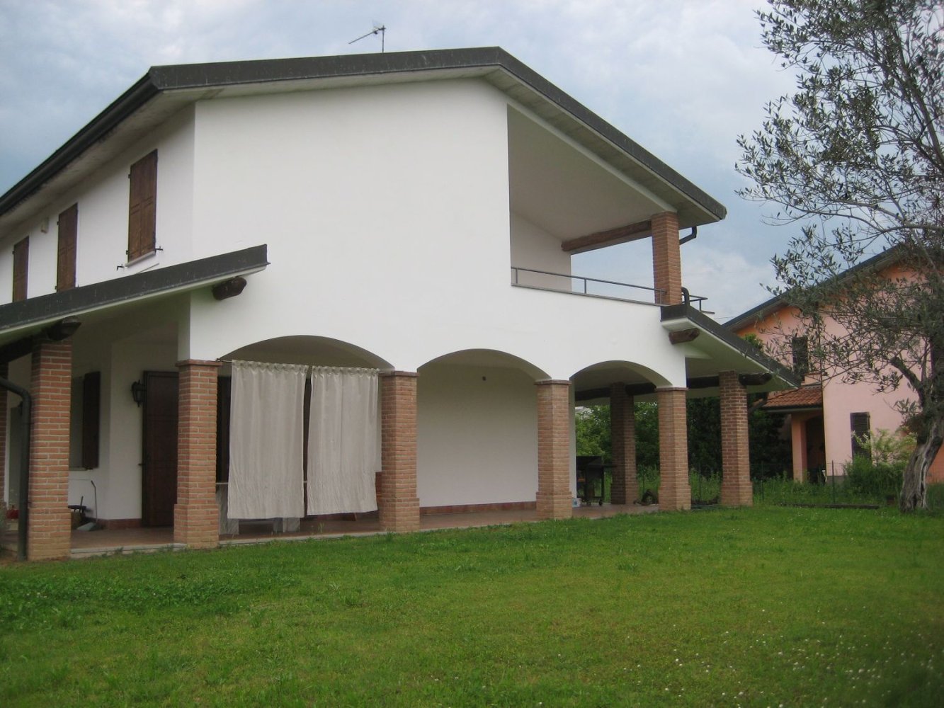 Villa de 7 habitaciónes en Orio Litta, Italy No. 253815