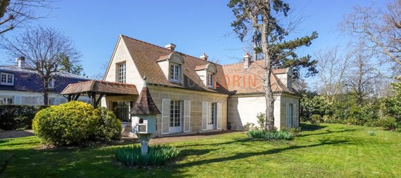 4 chambres Maison à Le Vésinet, France No. 184221 15