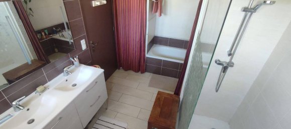 4 bedrooms House in Sisteron, France No. 329319 10