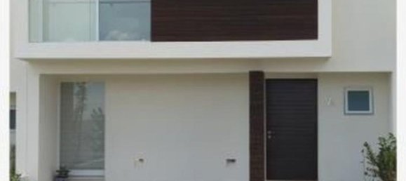 3 bedrooms House in Queretaro, Mexico No. 159992 2