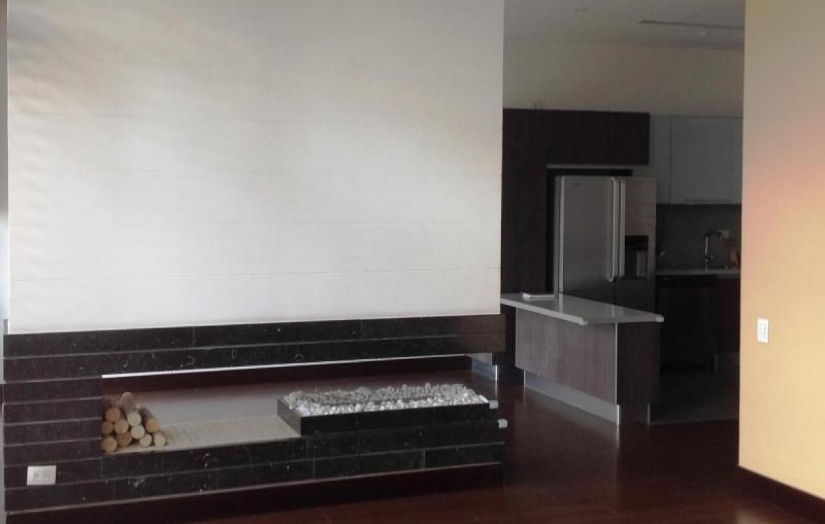 2 bedrooms House in Bogota, Colombia No. 12738