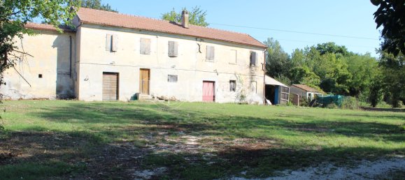 7 rooms House in Jesi, Italy No. 323080 17