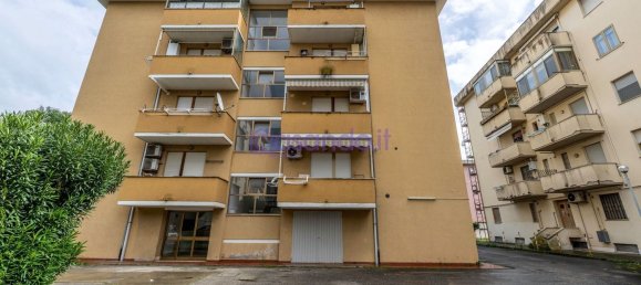 4 rooms Apartment in Pisa, Italy No. 52032 13