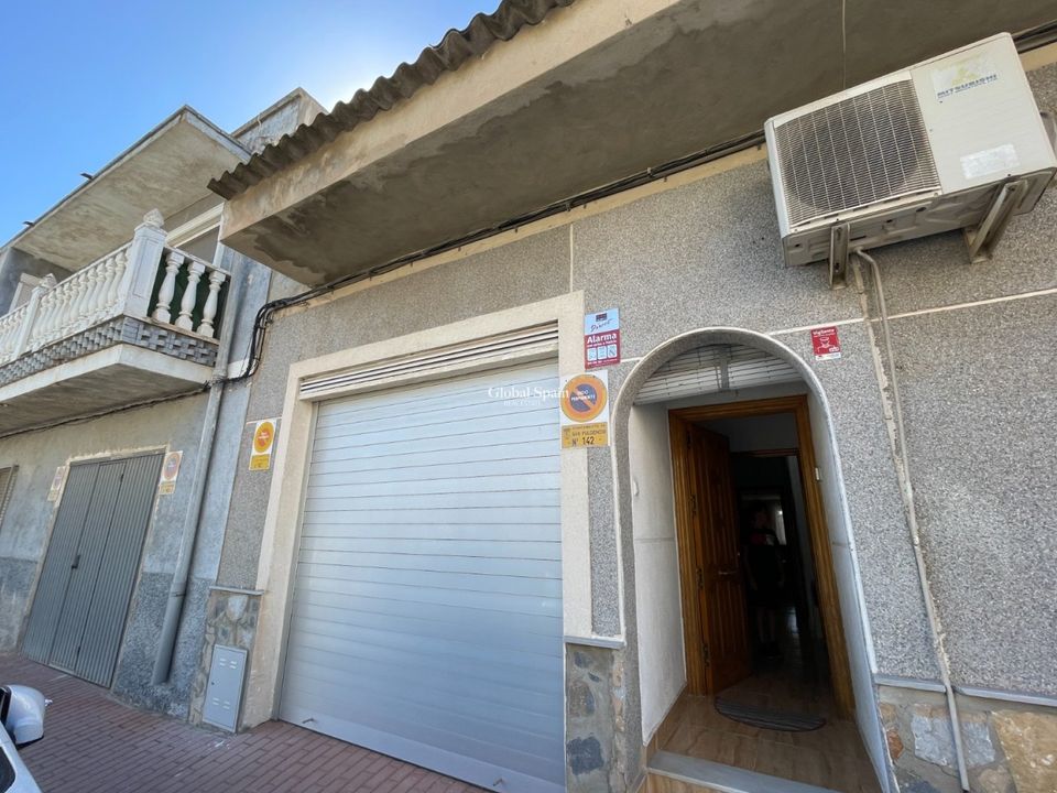Villa de 4 dormitorios en San Fulgencio, Spain No. 276503