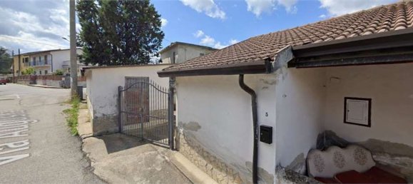 Квартира с 4 комнатами в Монтальто Уффуго, Италия № 186412 4