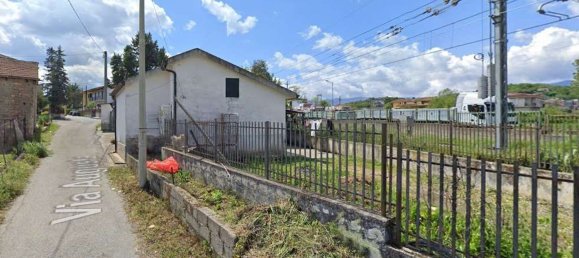 Квартира с 4 комнатами в Монтальто Уффуго, Италия № 186412 8