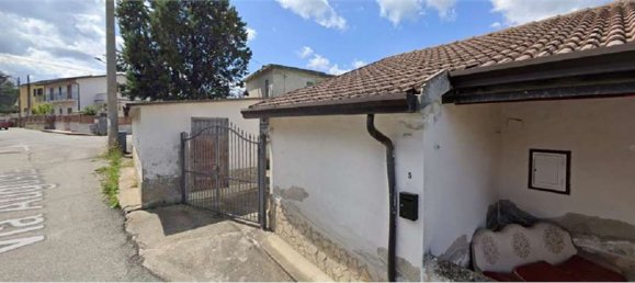 Квартира с 4 комнатами в Монтальто Уффуго, Италия № 186412 12