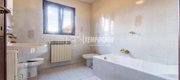 2 chambres Maison à Olgiate Olona, Italy No. 214895 18