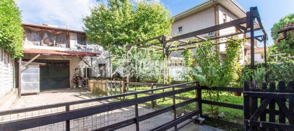 2 chambres Maison à Olgiate Olona, Italy No. 214895 21