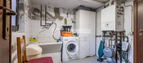 2 chambres Maison à Olgiate Olona, Italy No. 214895 8