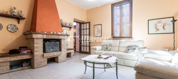 2 chambres Maison à Olgiate Olona, Italy No. 214895 3