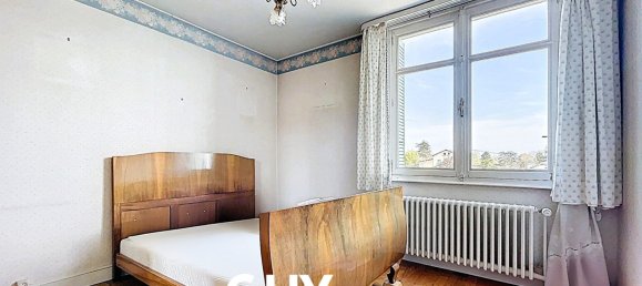 4 bedrooms Castles in La Chapelle-de-Guinchay, France No. 206098 13