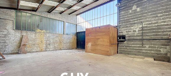 4 bedrooms Castles in La Chapelle-de-Guinchay, France No. 206098 11