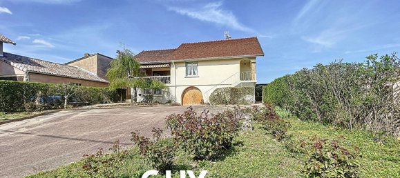 4 bedrooms Castles in La Chapelle-de-Guinchay, France No. 206098 9