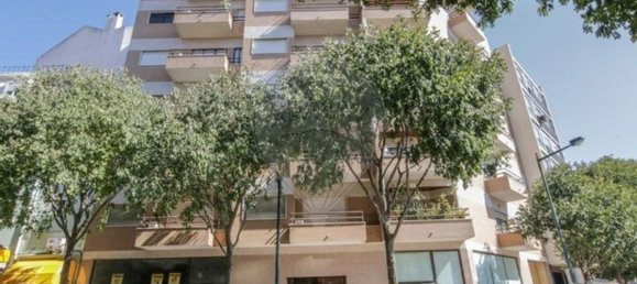 3 bedrooms Apartment in Lisbon, Portugal No. 122380 12