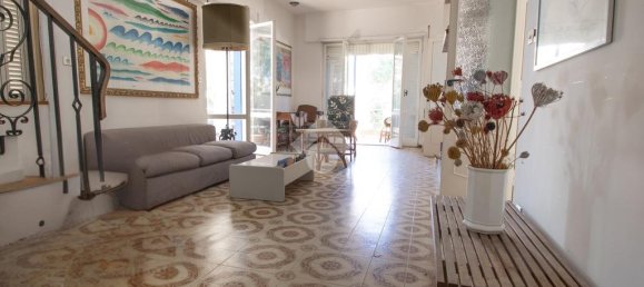 4 غرف نوم فيلا في Santa Marinella, Italy رقم 268755 3