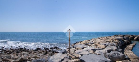 4 غرف نوم فيلا في Santa Marinella, Italy رقم 268755 33