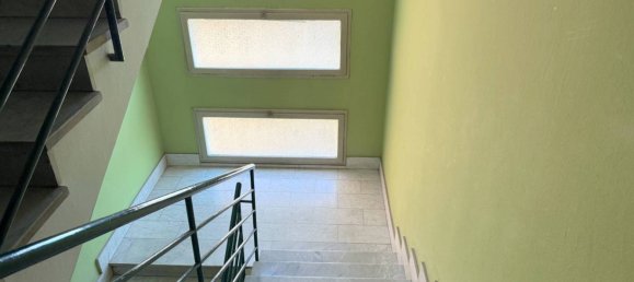 3 bedrooms Apartment in Reggio Emilia, Italy No. 262556 3