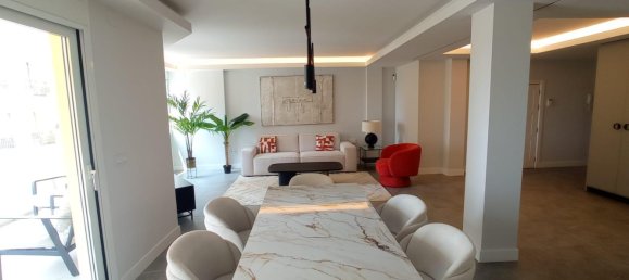 3 bedrooms Apartment in Malaga, Spain No. 134998 9