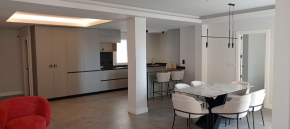 3 bedrooms Apartment in Malaga, Spain No. 134998 7