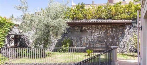 6 bedrooms Villa in Sicily, Italy No. 50 2